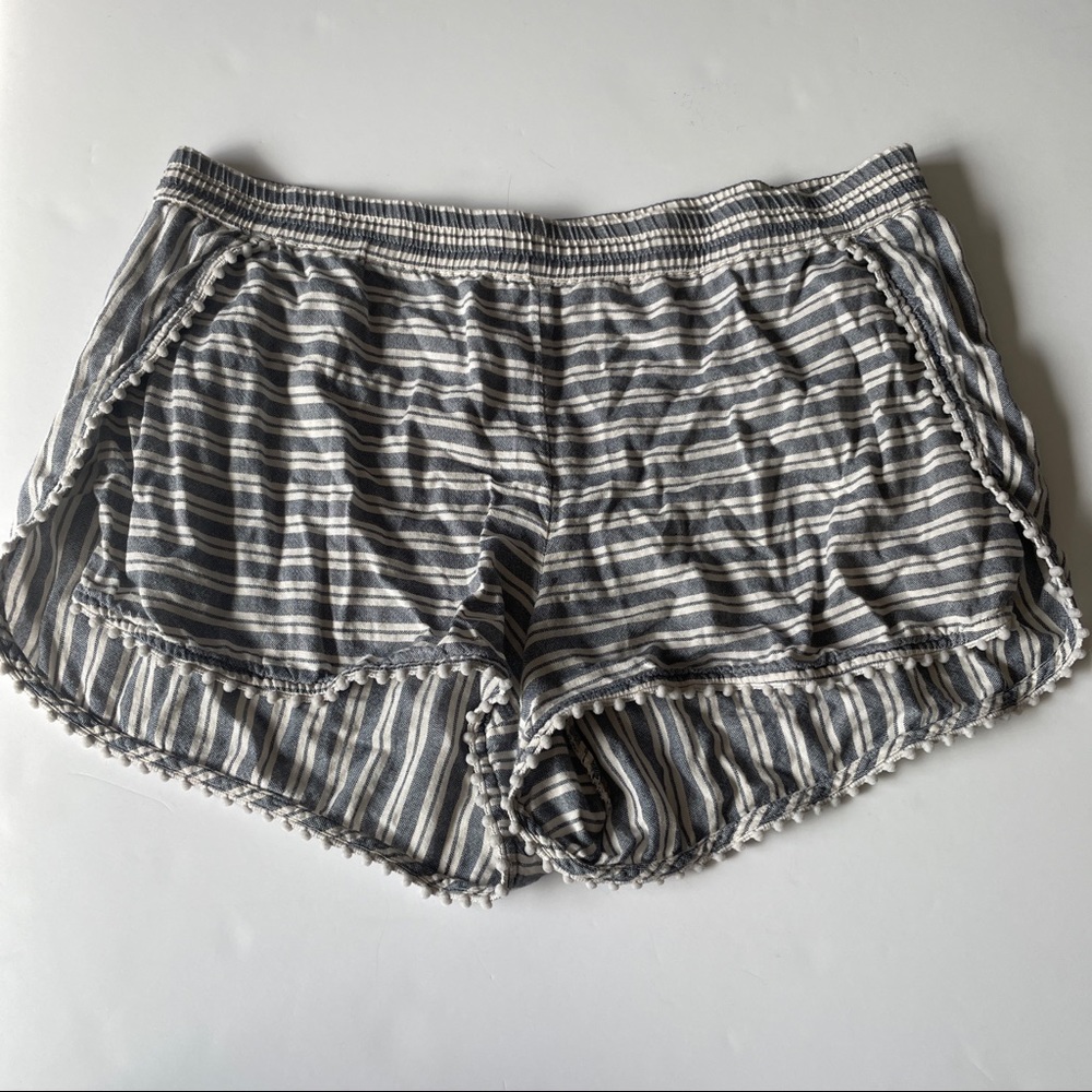 Madewell Oahu Cover-Up Shorts in Stripe - Picture 2 of 9